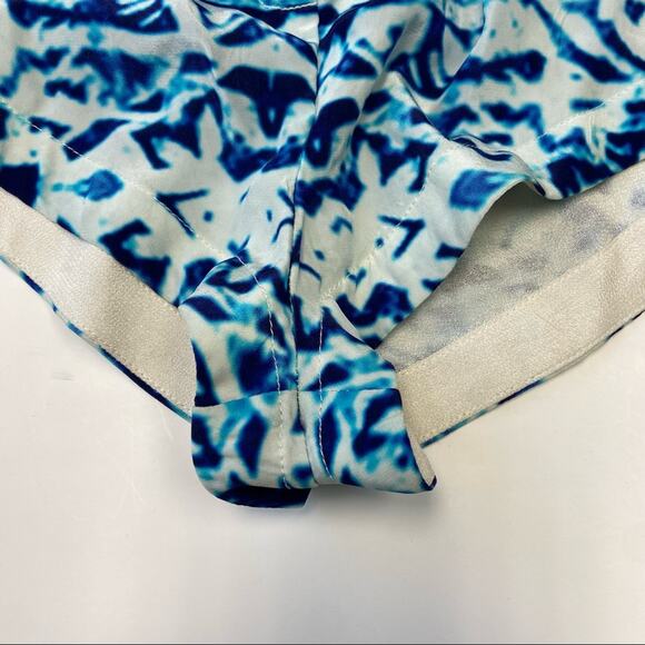 New Rococo Sand Blue Mosaic Print Swim Cover Shorts Size Small - Picture 4 of 10